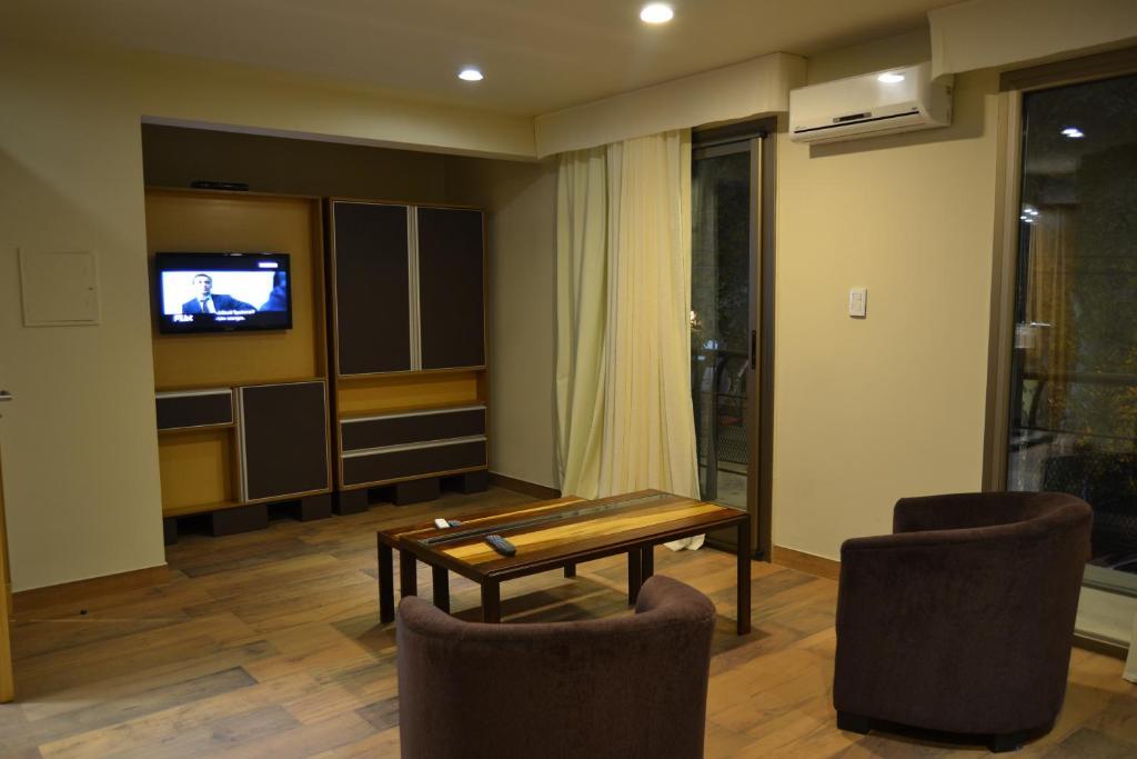 צ'קראס דה קוריה Plaza Paradiso Petit Hotel מראה חיצוני תמונה