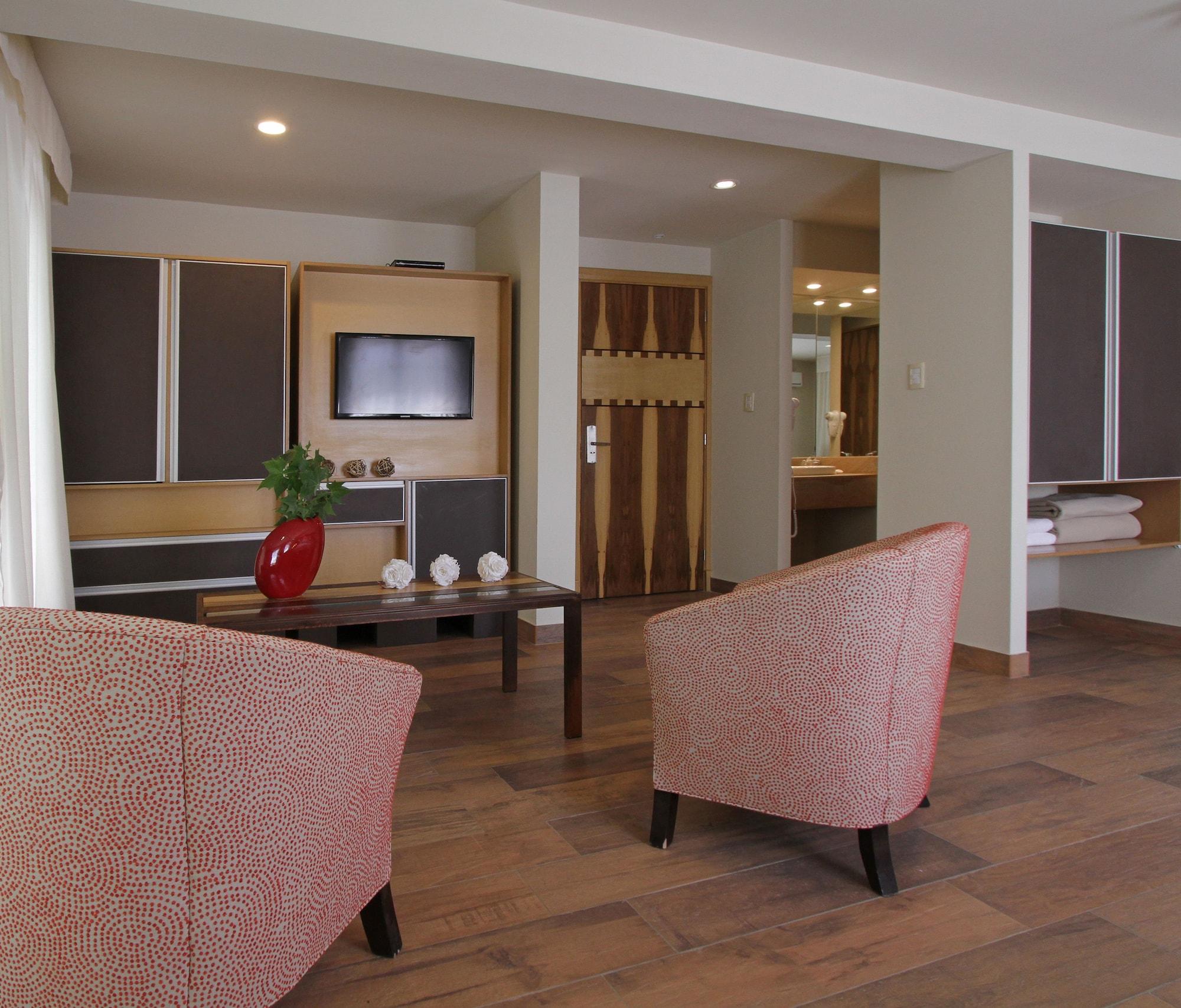 צ'קראס דה קוריה Plaza Paradiso Petit Hotel מראה חיצוני תמונה
