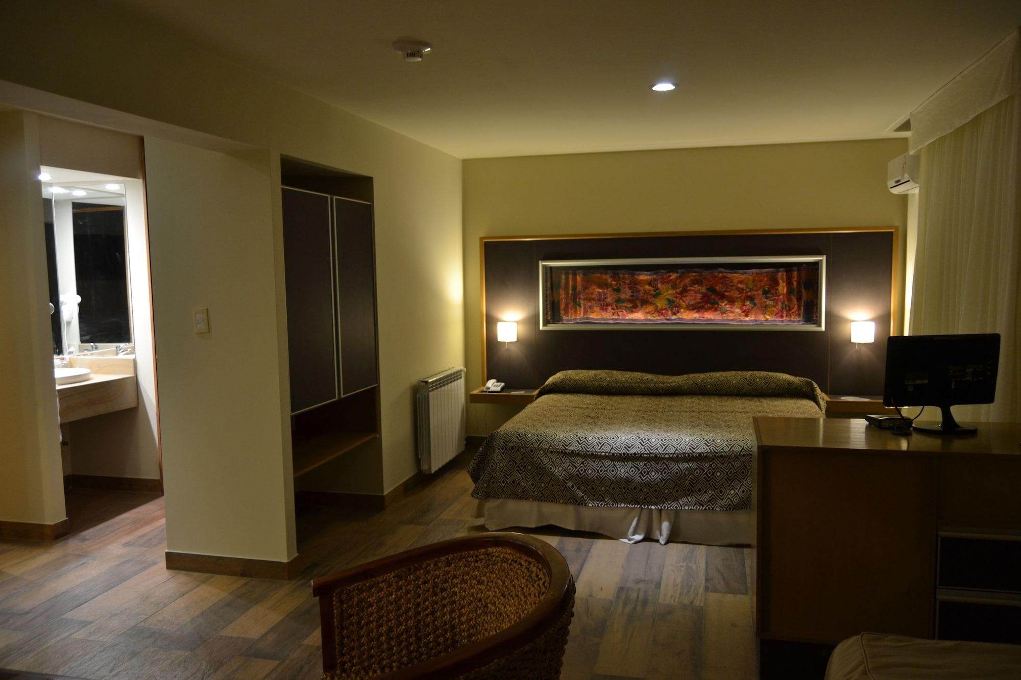 צ'קראס דה קוריה Plaza Paradiso Petit Hotel מראה חיצוני תמונה
