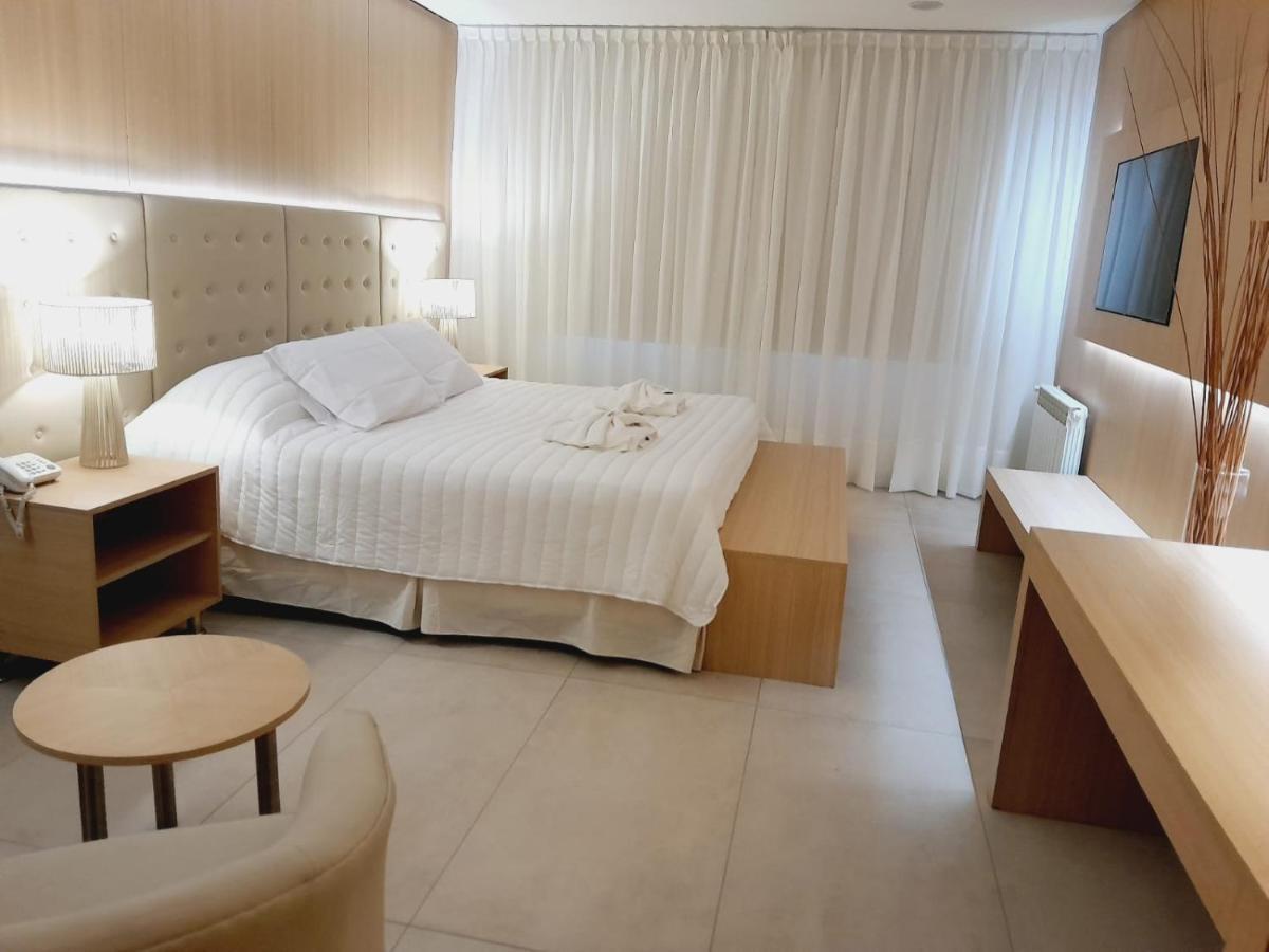 צ'קראס דה קוריה Plaza Paradiso Petit Hotel מראה חיצוני תמונה